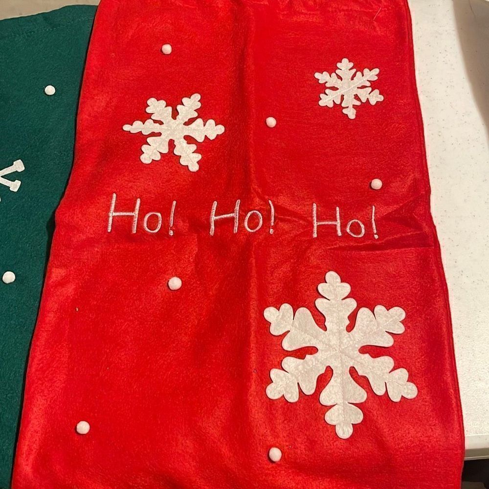 2‎ Holiday Felt Gift Sacks.  NWOT.